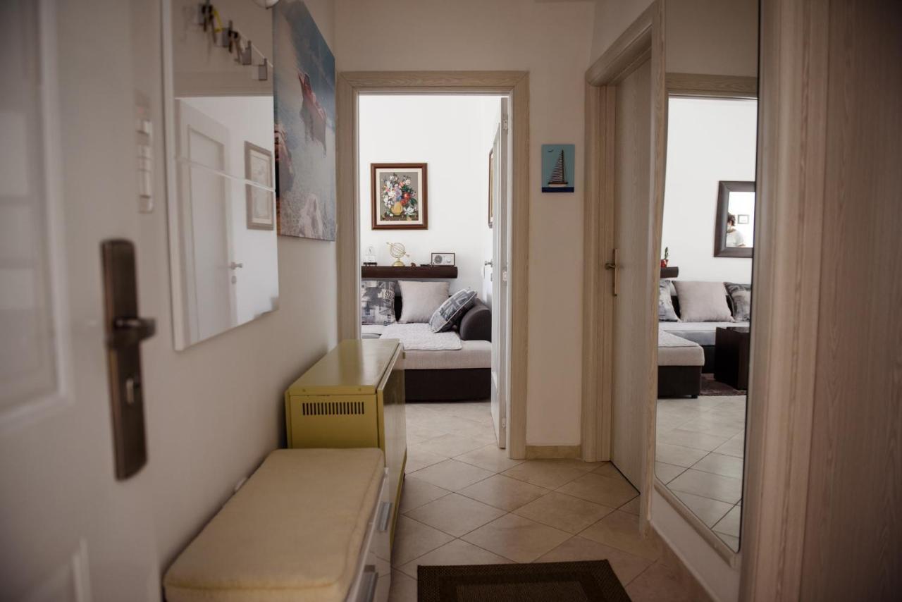 Cozy 2Br Apartment, 3 Min To The Old Town Kotor Bagian luar foto