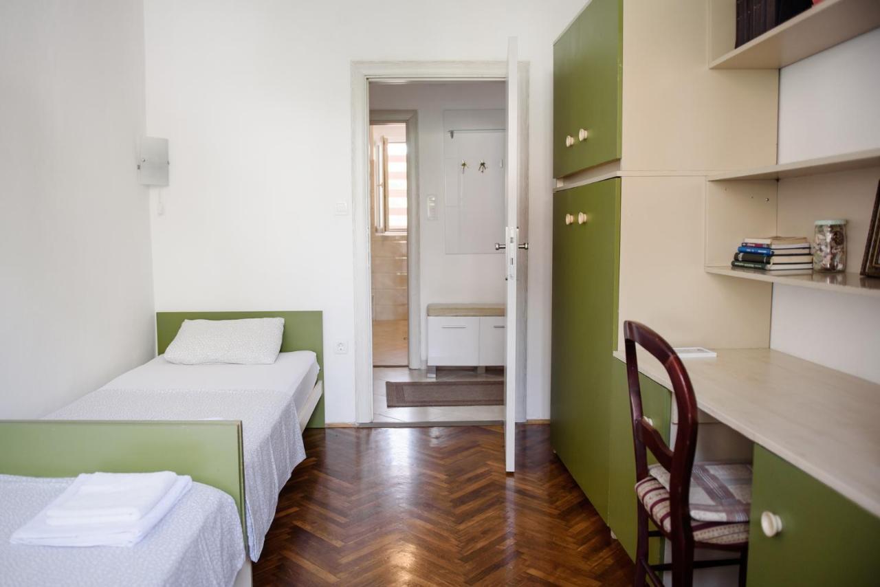 Cozy 2Br Apartment, 3 Min To The Old Town Kotor Bagian luar foto